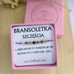 Bransoletka Szczęscia z kamieni naturalnych na nici czerwonej
