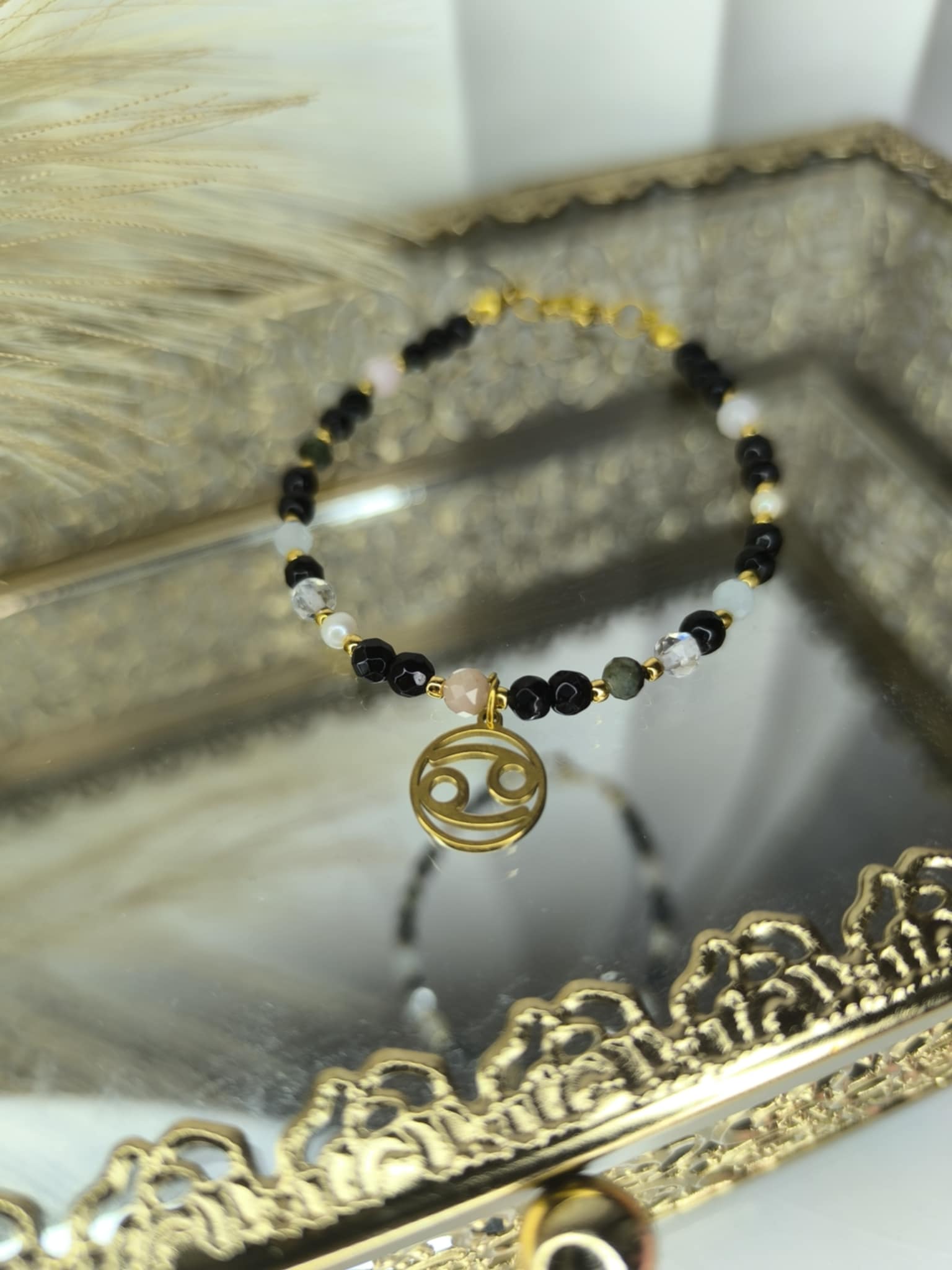 Bransoletka zodiakalna rak z kamieni naturalnych