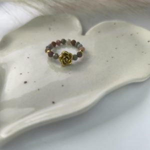 Pierścionek - Kwiat jesieni z kamieni naturalnych