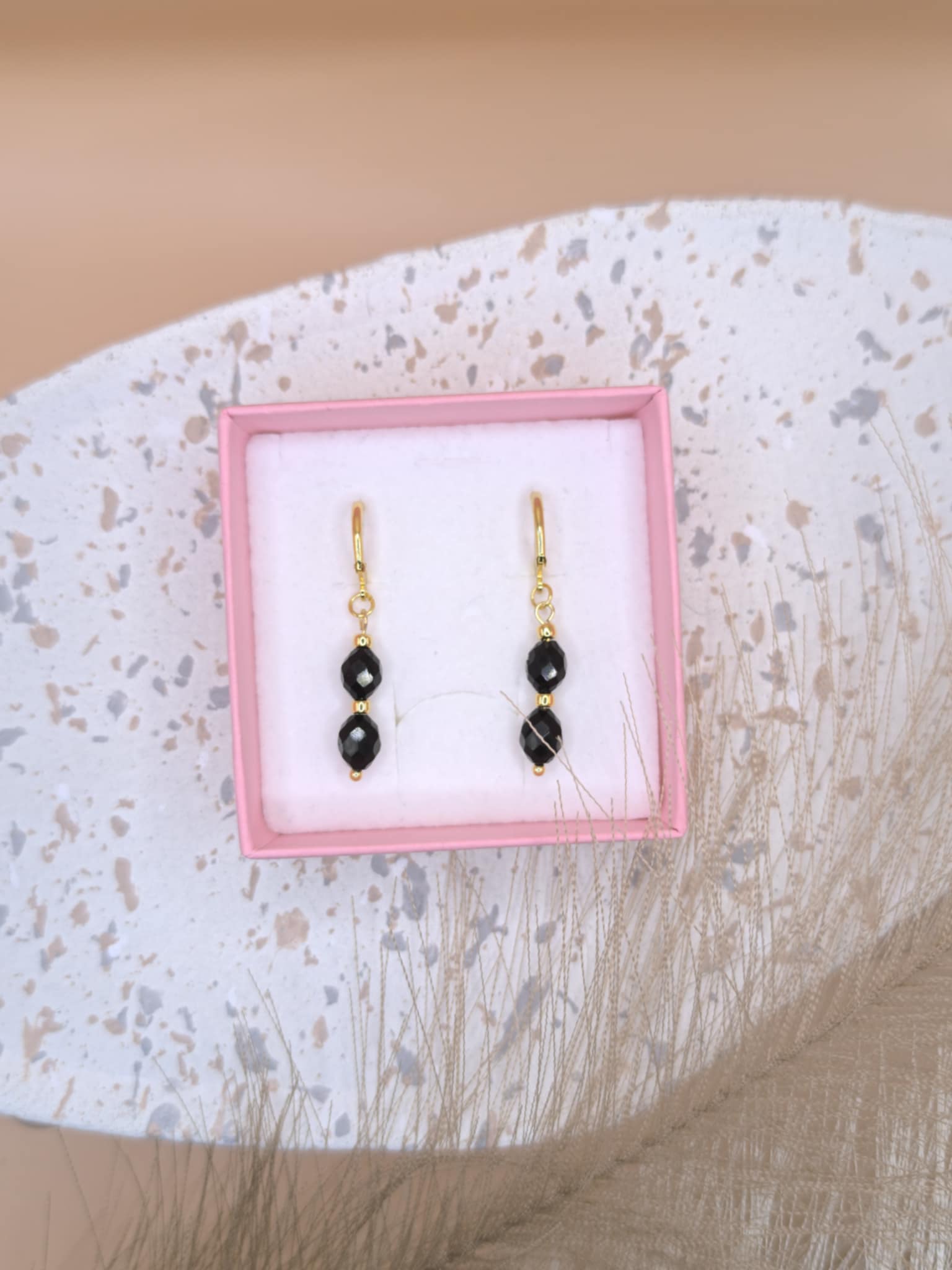 Kolczyki ze stali szlachetnej z czarnego turmalinu